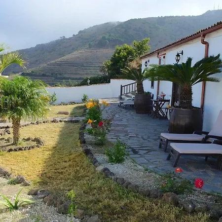 Cosy Santa Cruz Terrace With Bbq Apartment Los Silos